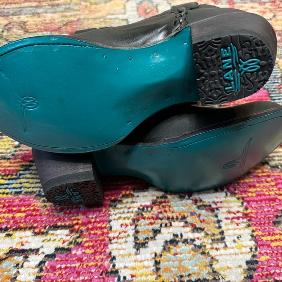 Lane Plain Jane Bootie Shorty Distressed Black New - Picture 5 of 12